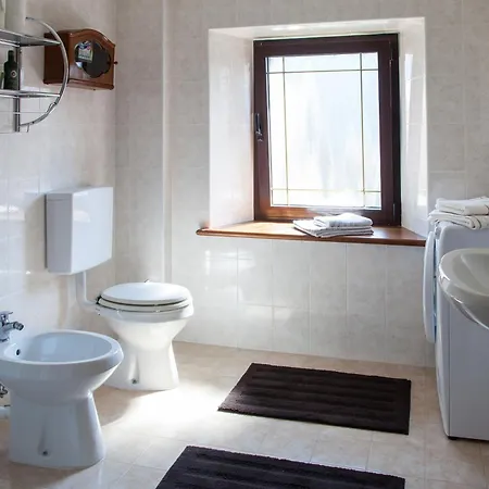 Apartman Paradise Sùtrio