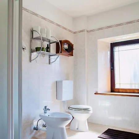 Apartment Paradise Sutrio
