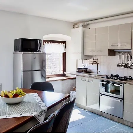 Appartement Paradise Sùtrio